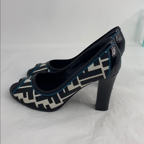 Fendi Sz 35.5 Zucca Block High Peep Toe Heels - Picture 6 of 12